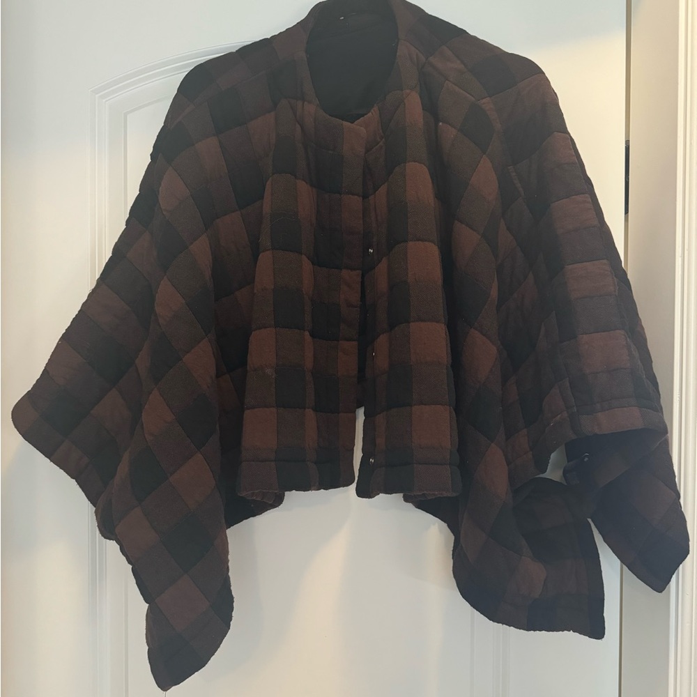 Zara Plaid Women's Sweater Cape